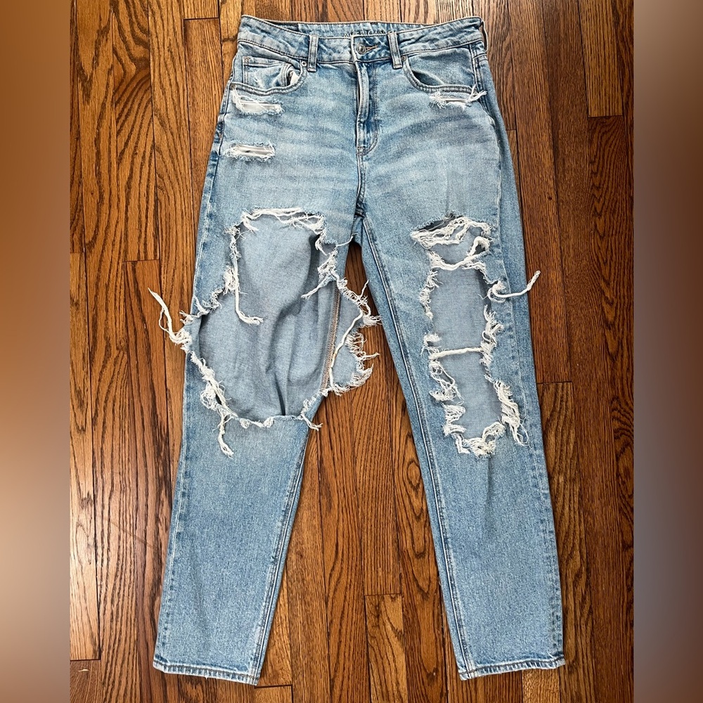 American Eagle Outfitters Ripped Light Blue Jeans